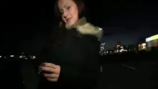 فرج بلدي مشعر يأخذ بي بي سي في السيارة ويصفي منه مرتين