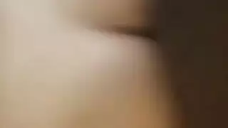 فغر هول الأبواق اللسان وشاعر المليون