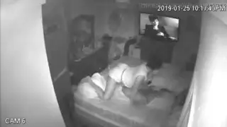 سكس عربي نيك فوق الكرسي