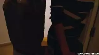 جلسة ديوث: الزوجة الشابة تتعرض لاختراق مزدوج من المصور