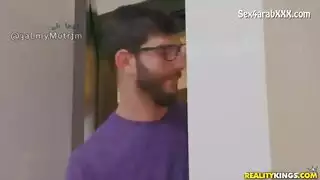 أشرطة جنس مترجمة: شرج افتراضي غامر ووضعية كلابي